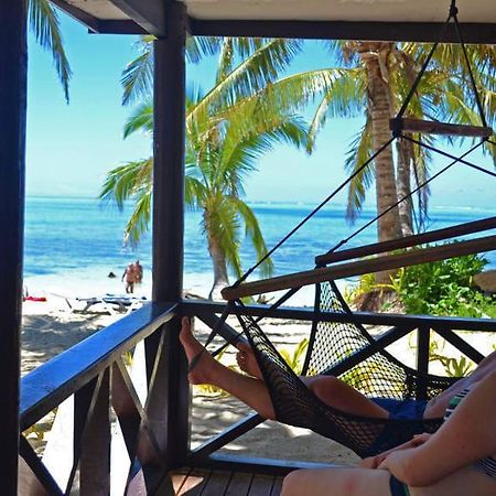 Ratu Kini Dive & Stay Mana Island Exteriör bild