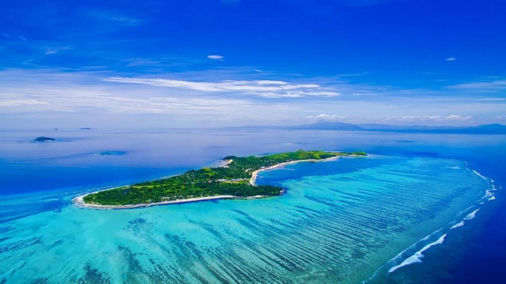 Ratu Kini Dive & Stay Mana Island Exteriör bild